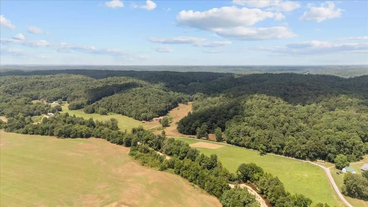 Nix Lane, Waverly, TN  37185