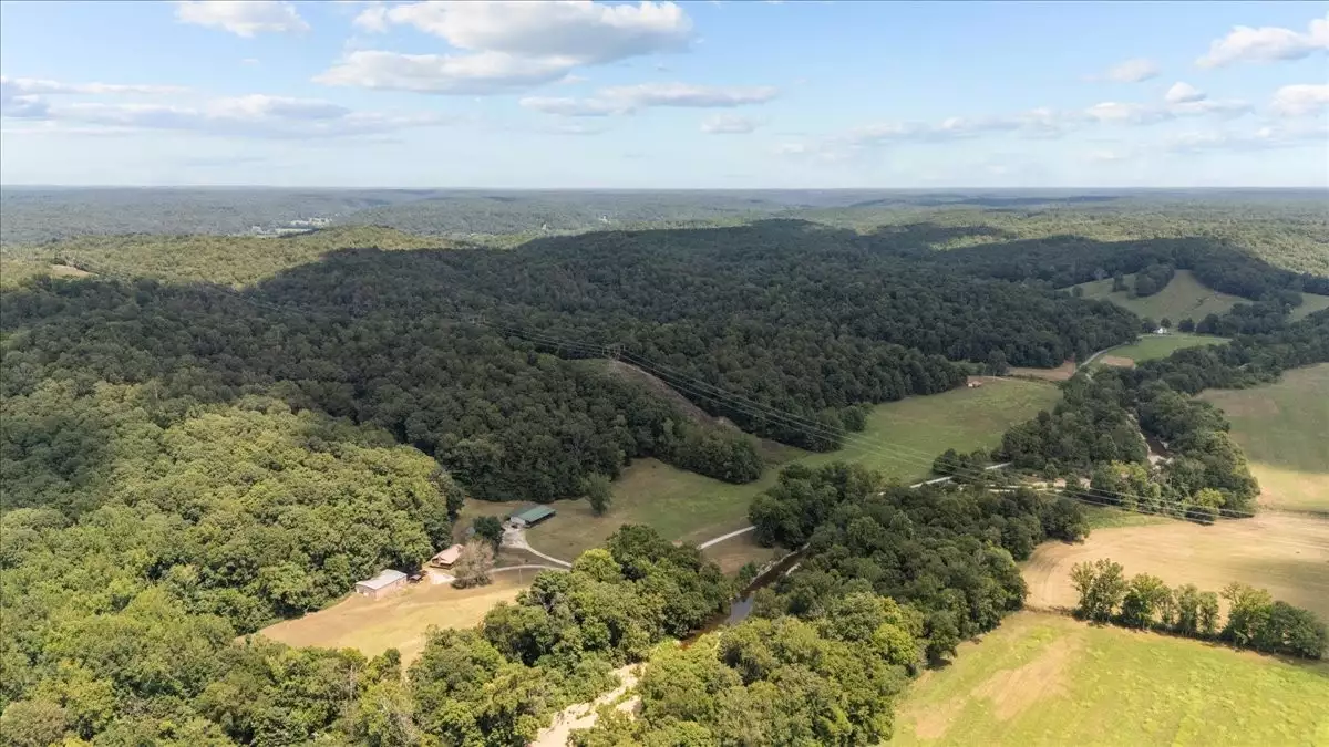 Nix Lane, Waverly, TN  37185