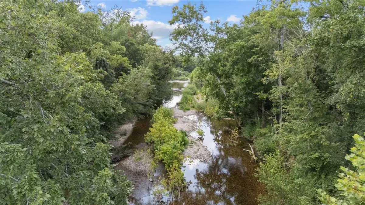 Nix Lane, Waverly, TN  37185