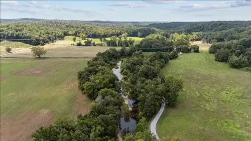 Nix Lane, Waverly, TN  37185