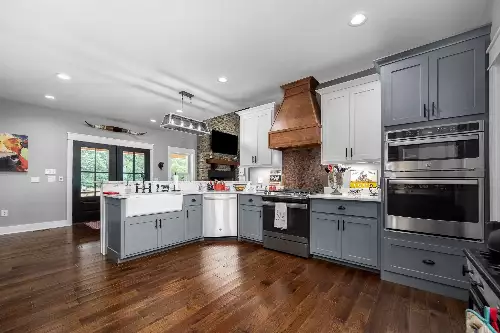 1851 Warner Bridge Rd, Shelbyville, TN  37160