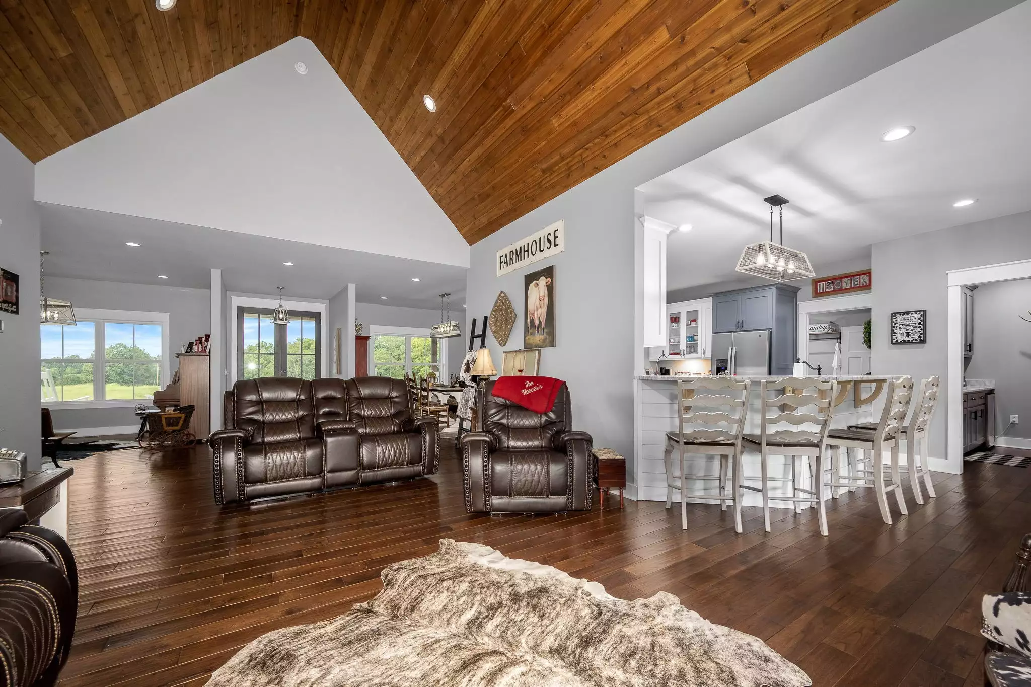 1851 Warner Bridge Rd, Shelbyville, TN  37160