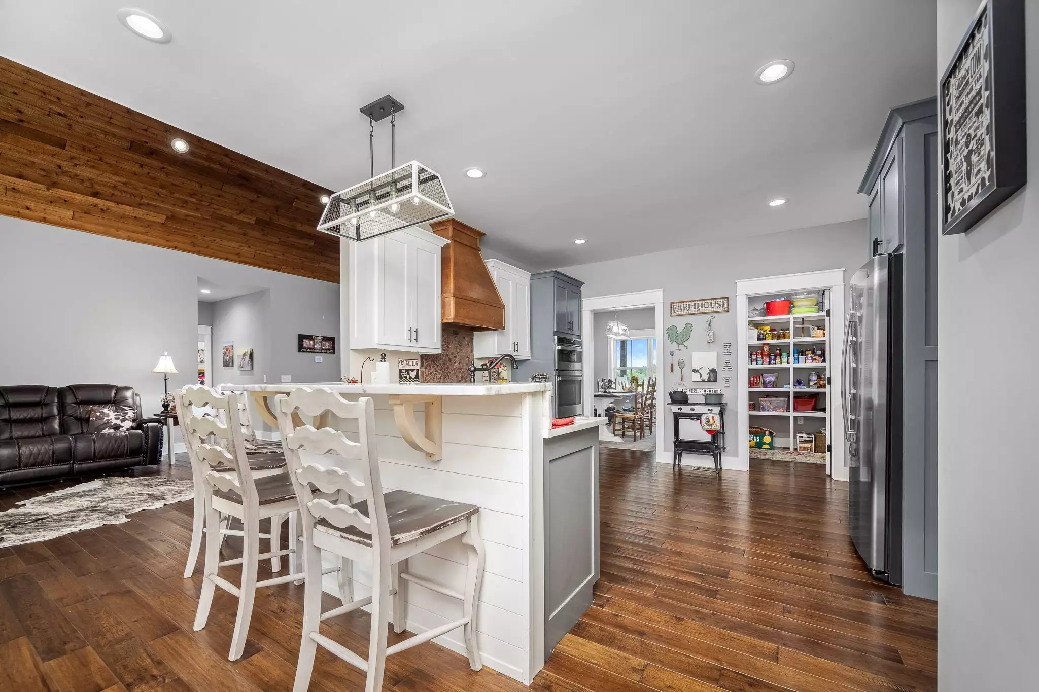 1851 Warner Bridge Rd, Shelbyville, TN  37160