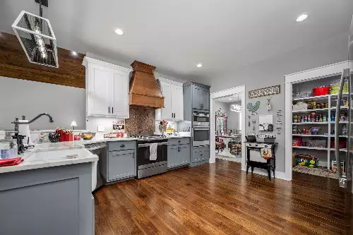 1851 Warner Bridge Rd, Shelbyville, TN  37160