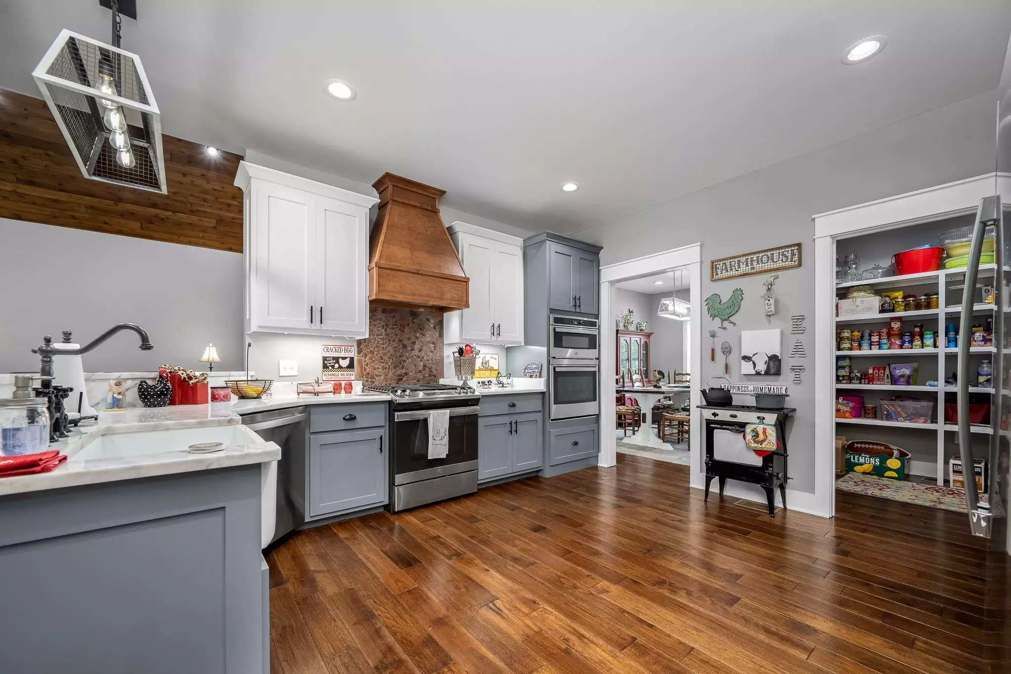 1851 Warner Bridge Rd, Shelbyville, TN  37160