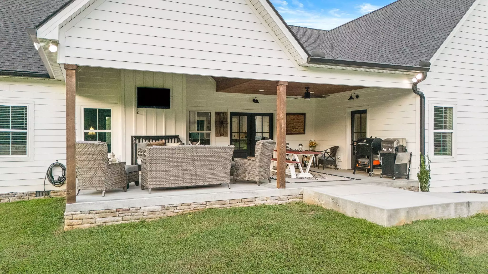 1851 Warner Bridge Rd, Shelbyville, TN  37160