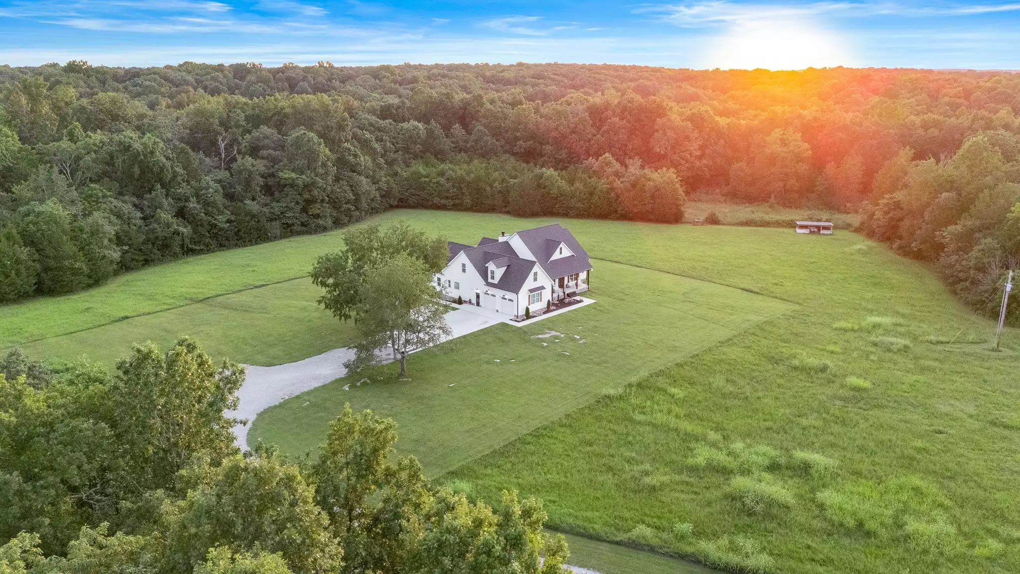 1851 Warner Bridge Rd, Shelbyville, TN  37160