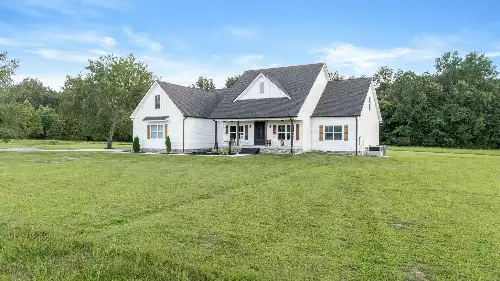 1851 Warner Bridge Rd, Shelbyville, TN  37160