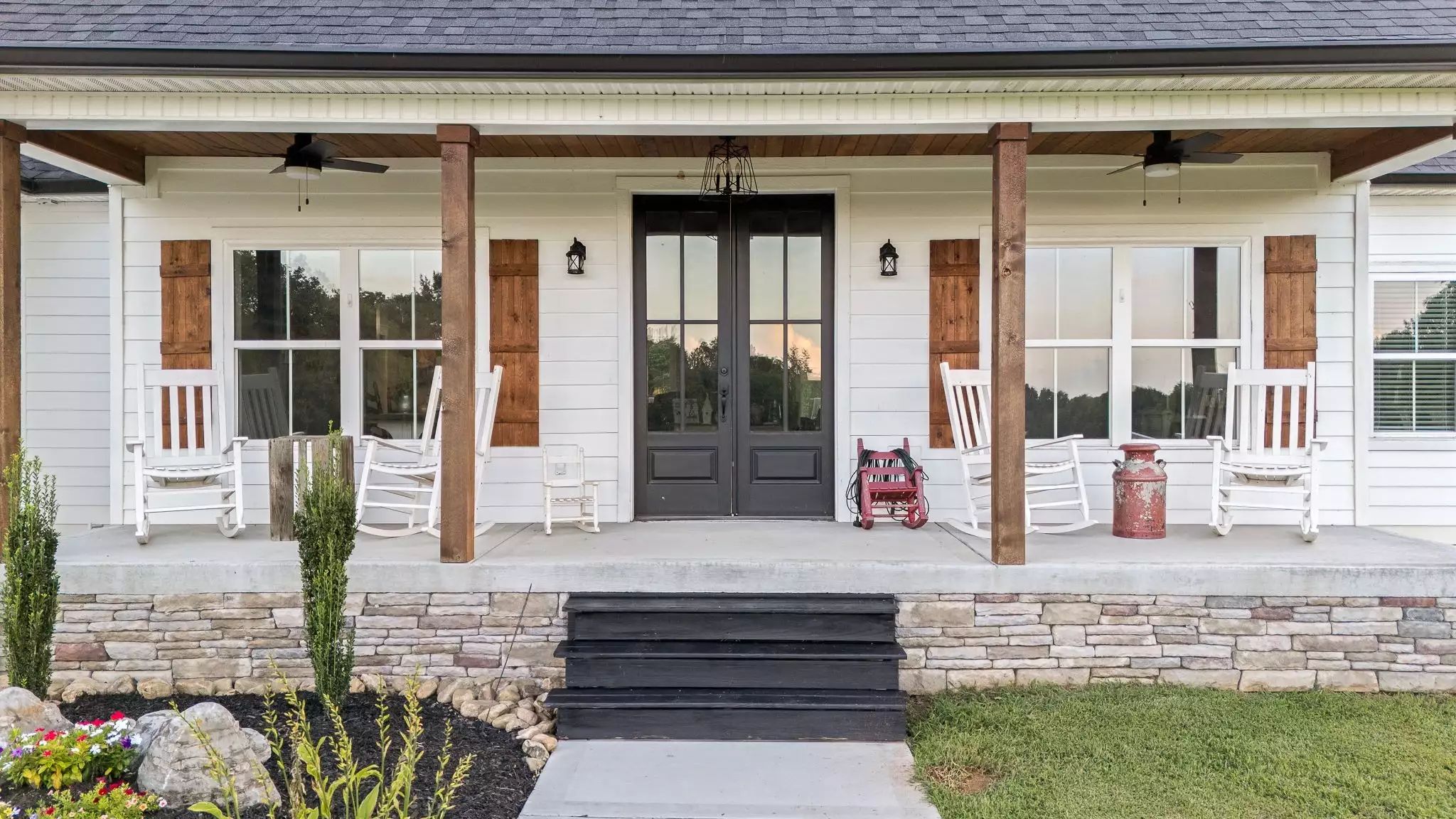 1851 Warner Bridge Rd, Shelbyville, TN  37160