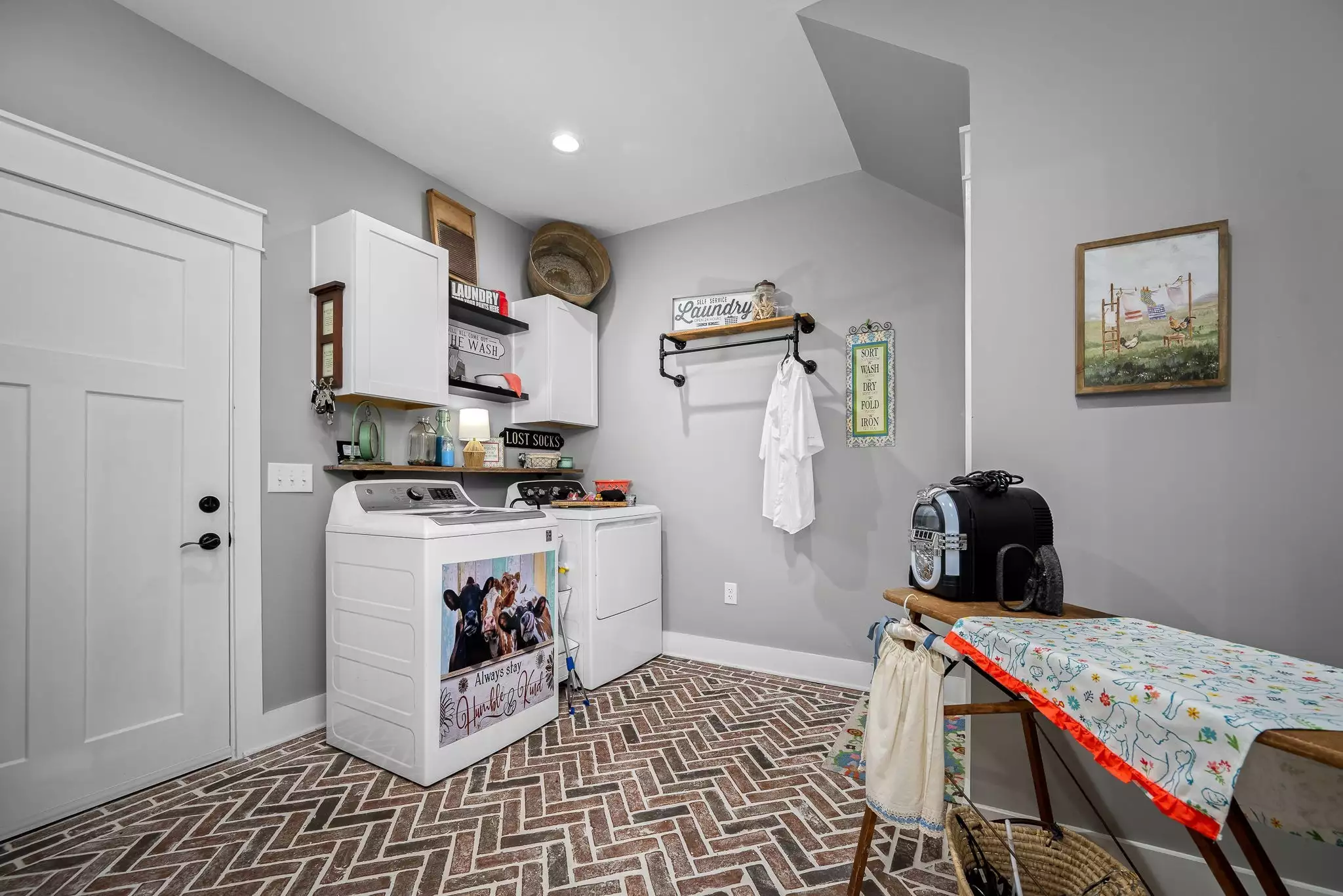 1851 Warner Bridge Rd, Shelbyville, TN  37160