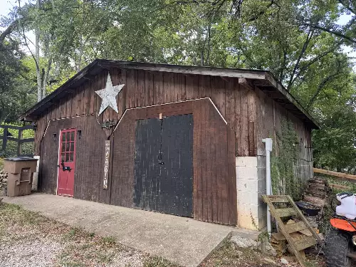 2559 Fayetteville Hwy, Belfast, TN  37019