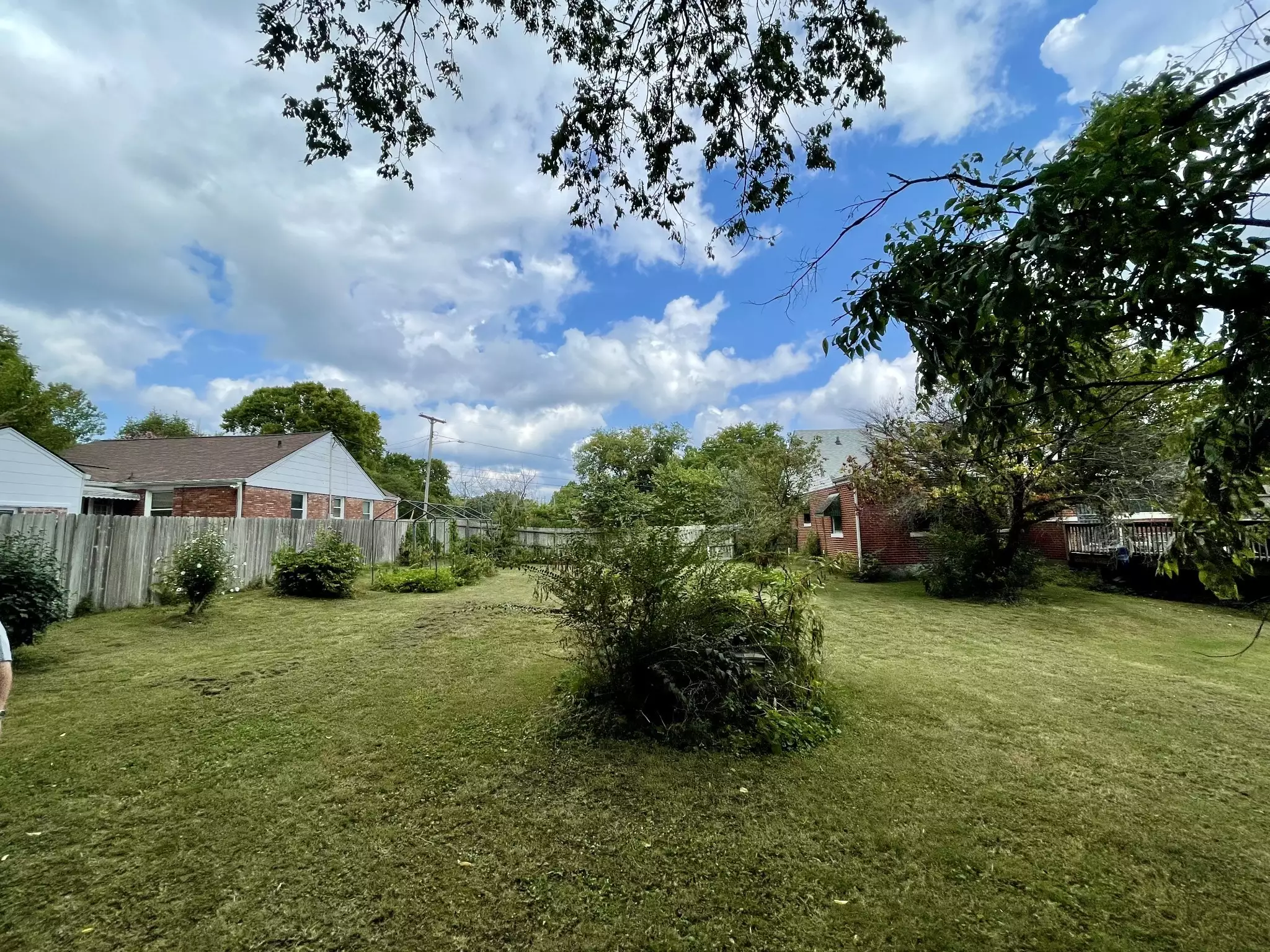 1824 Joy Cir, Nashville, TN  37207