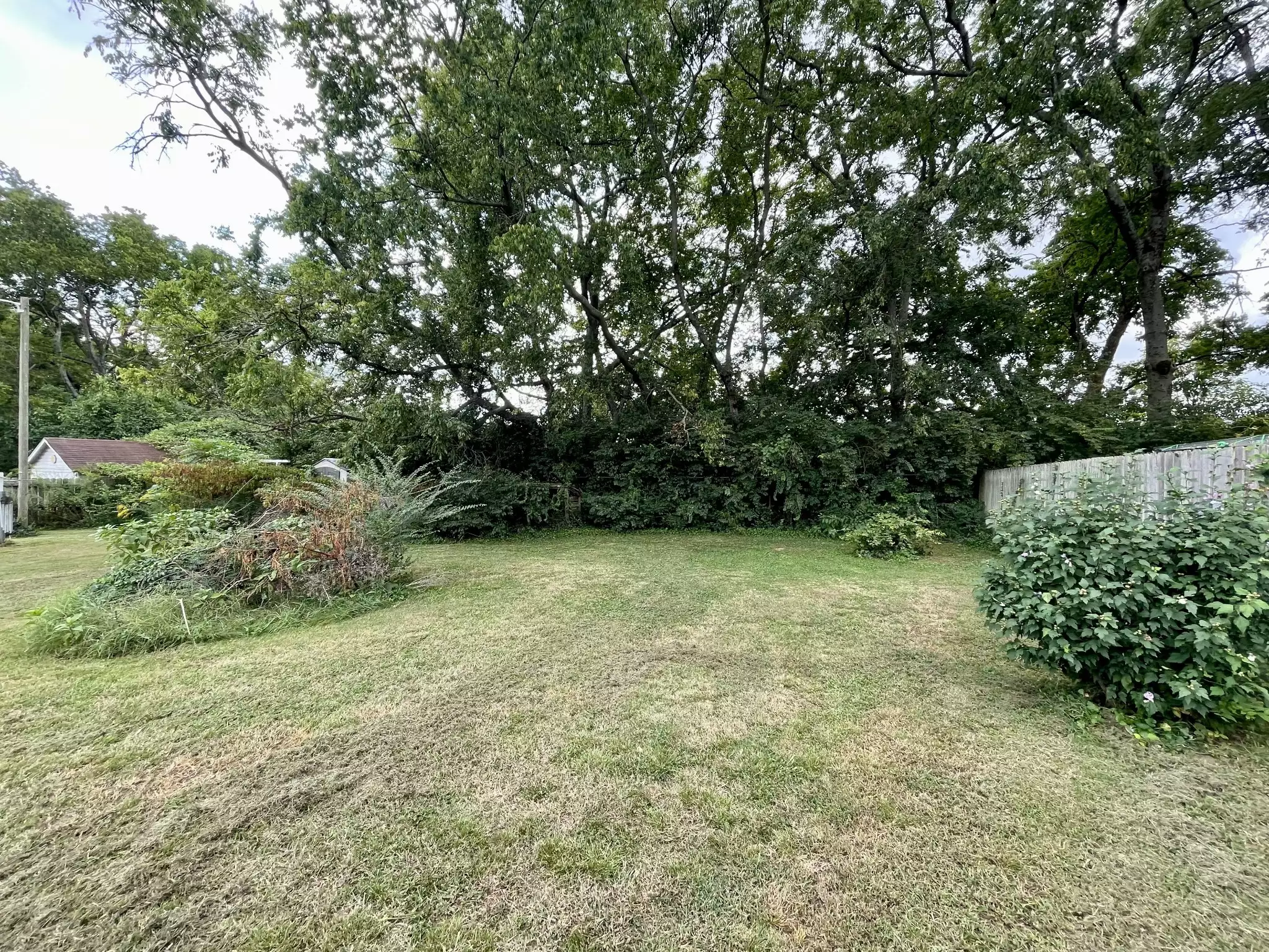 1824 Joy Cir, Nashville, TN  37207