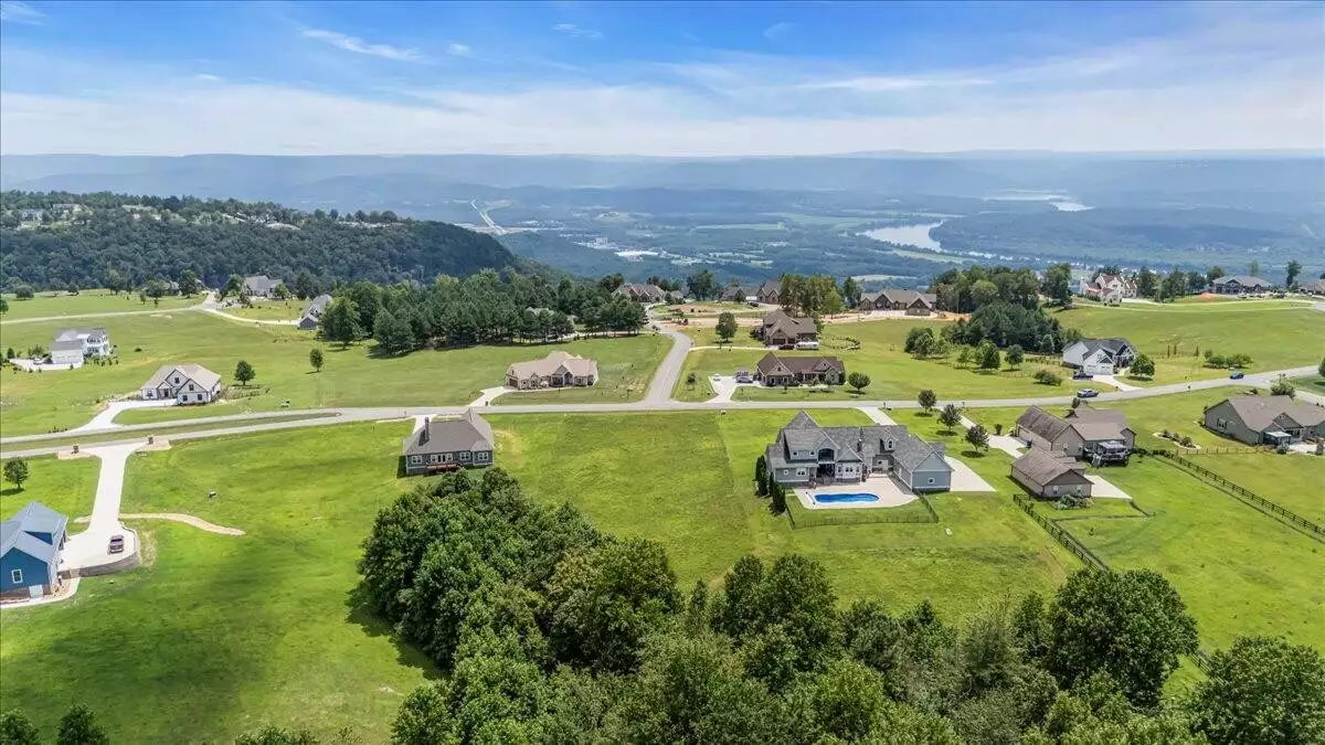 Jasper Highlands Boulevard, Jasper, TN  37347