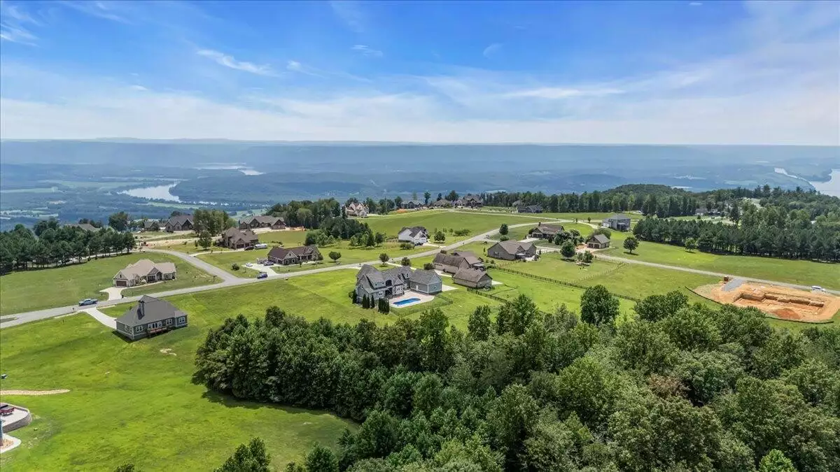 Jasper Highlands Boulevard, Jasper, TN  37347