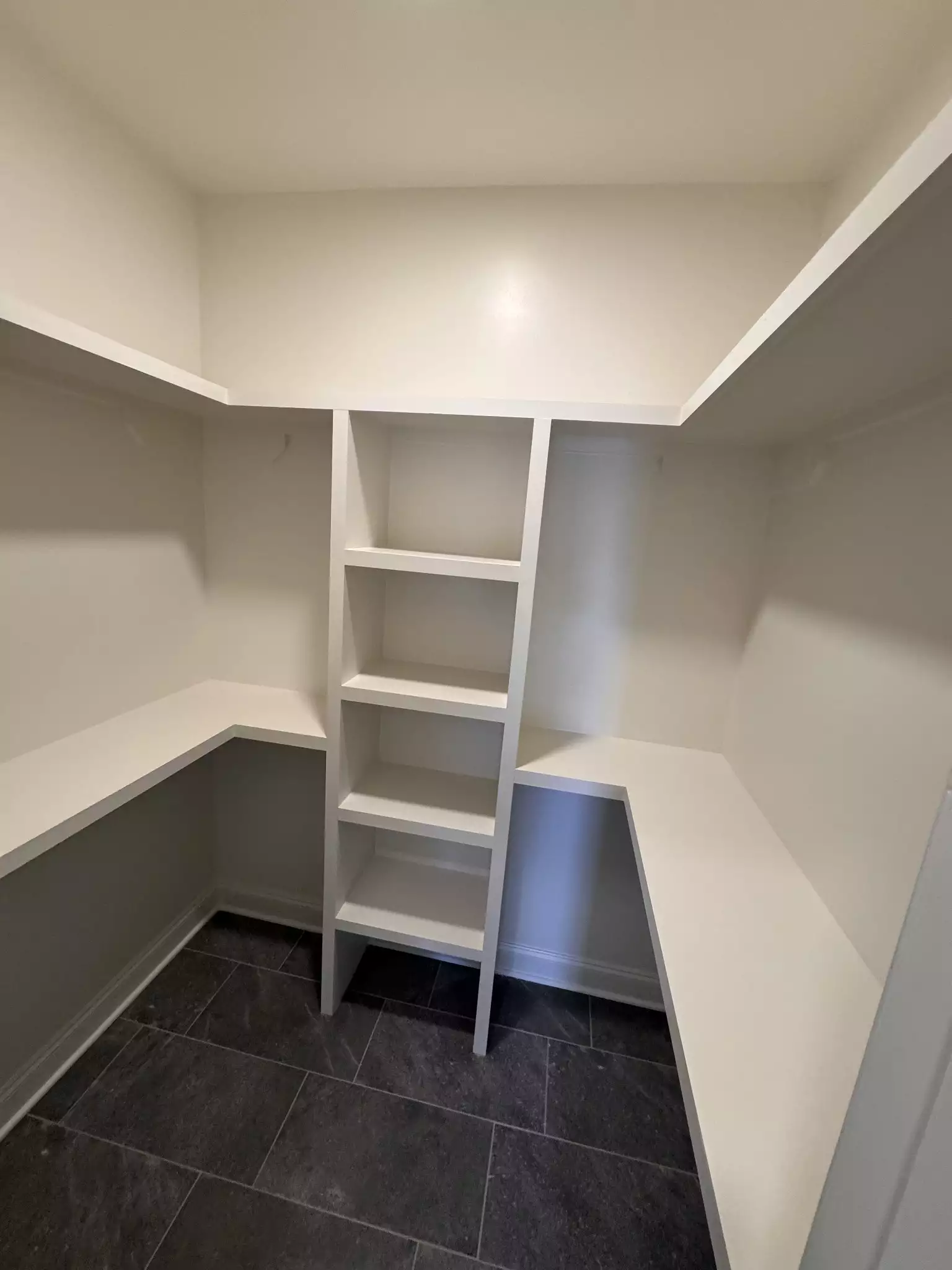 610 Sundance St, Shelbyville, TN  37160