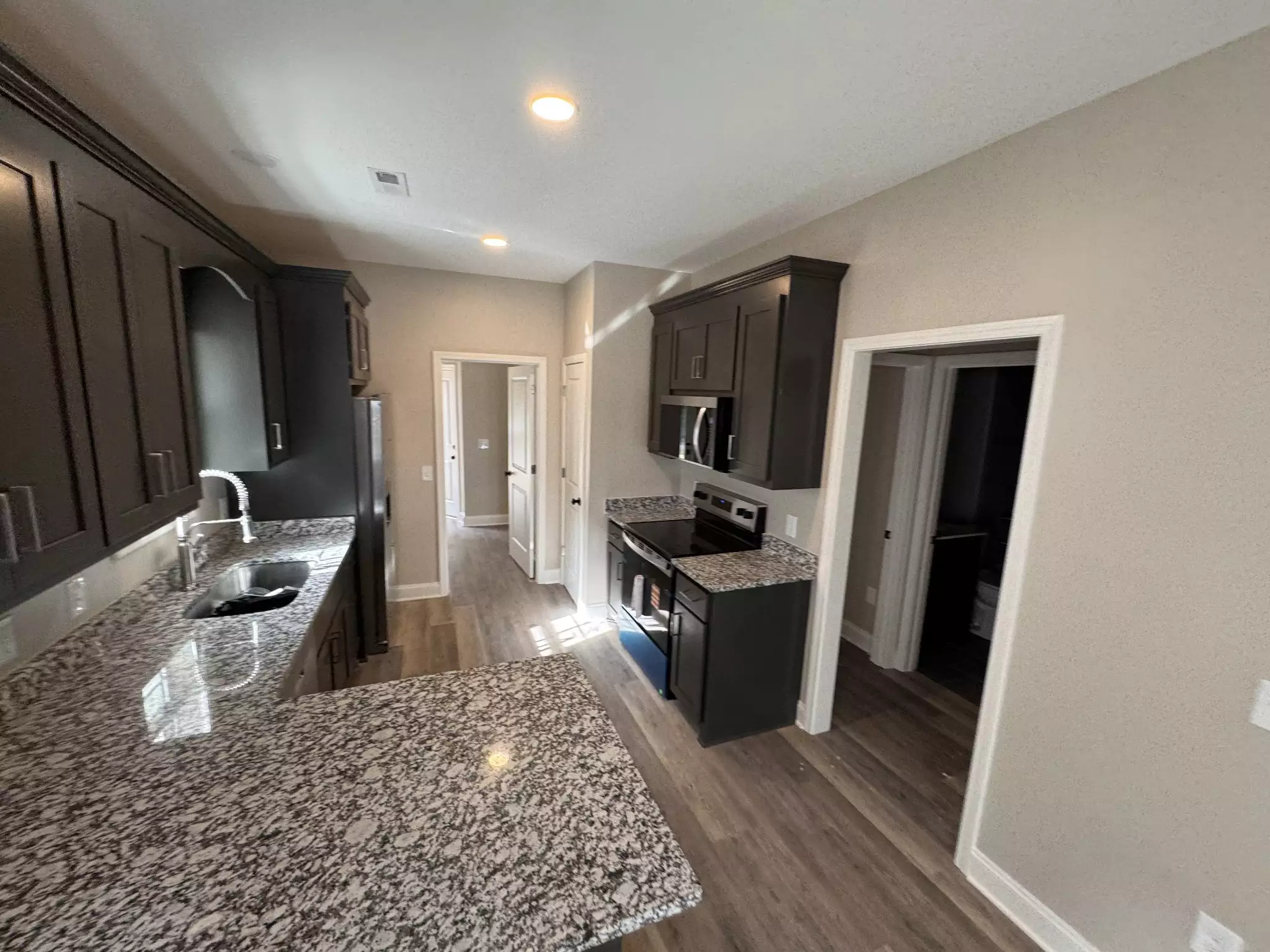 610 Sundance St, Shelbyville, TN  37160