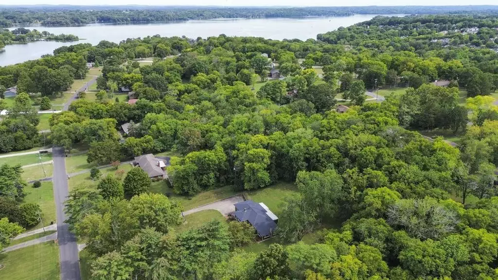 118 Bay Dr, Hendersonville, TN  37075