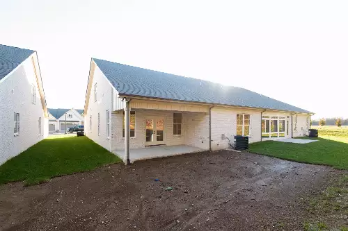 2290 Midland Rd, Shelbyville, TN  37160