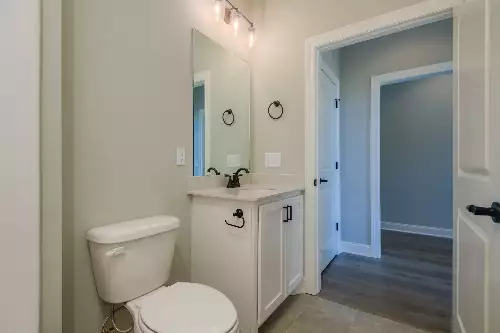 2290 Midland Rd, Shelbyville, TN  37160