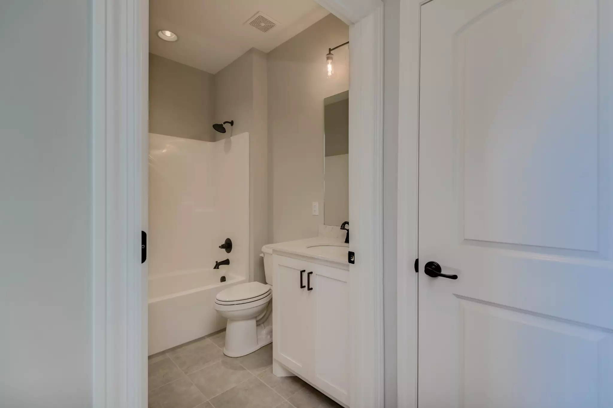 2290 Midland Rd, Shelbyville, TN  37160