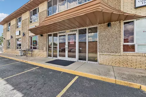 506 College St, Fayetteville, TN  37334