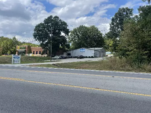 241 Bear Creek Pike, Columbia, TN  38401