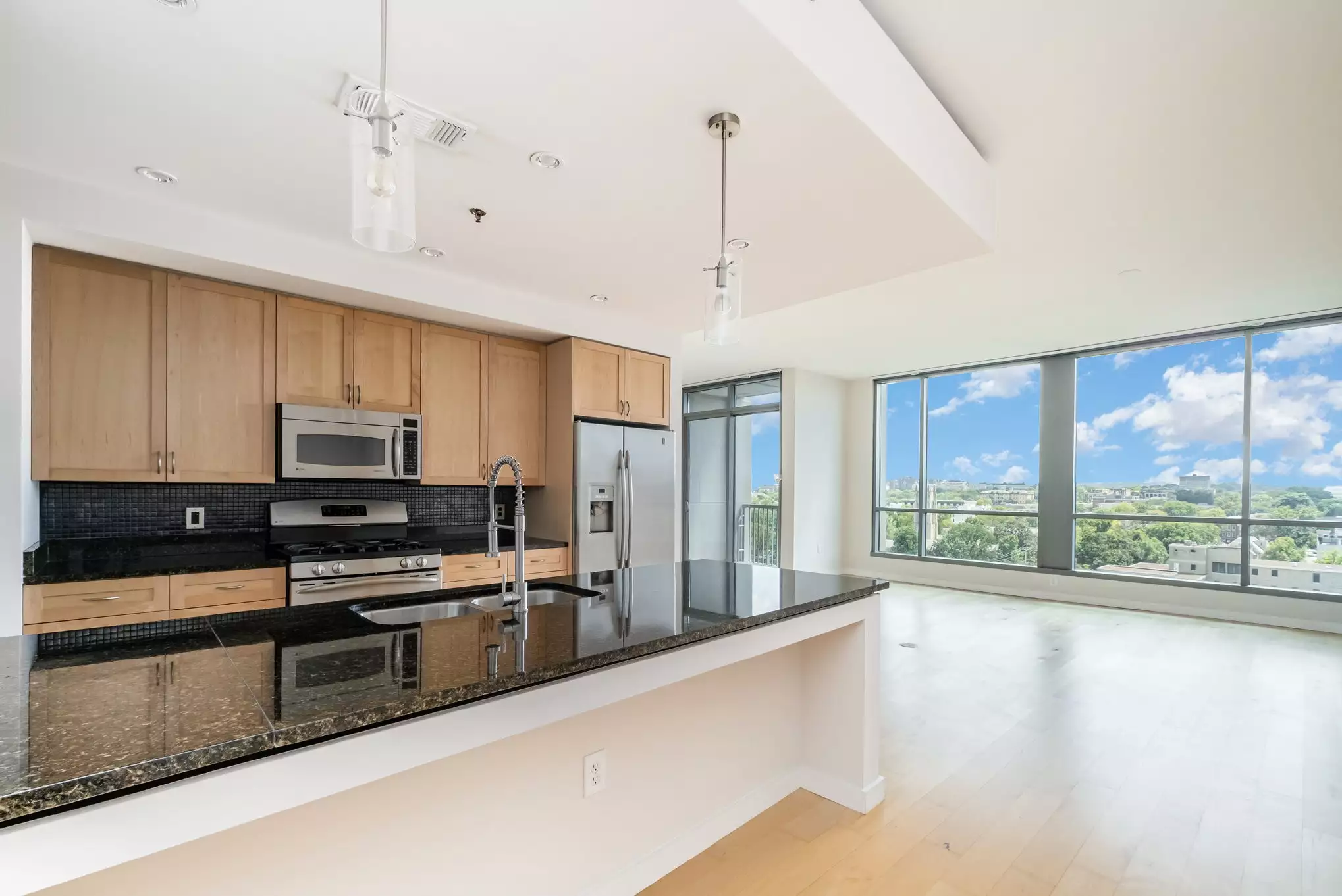 900 20th Ave, Nashville, TN  37212