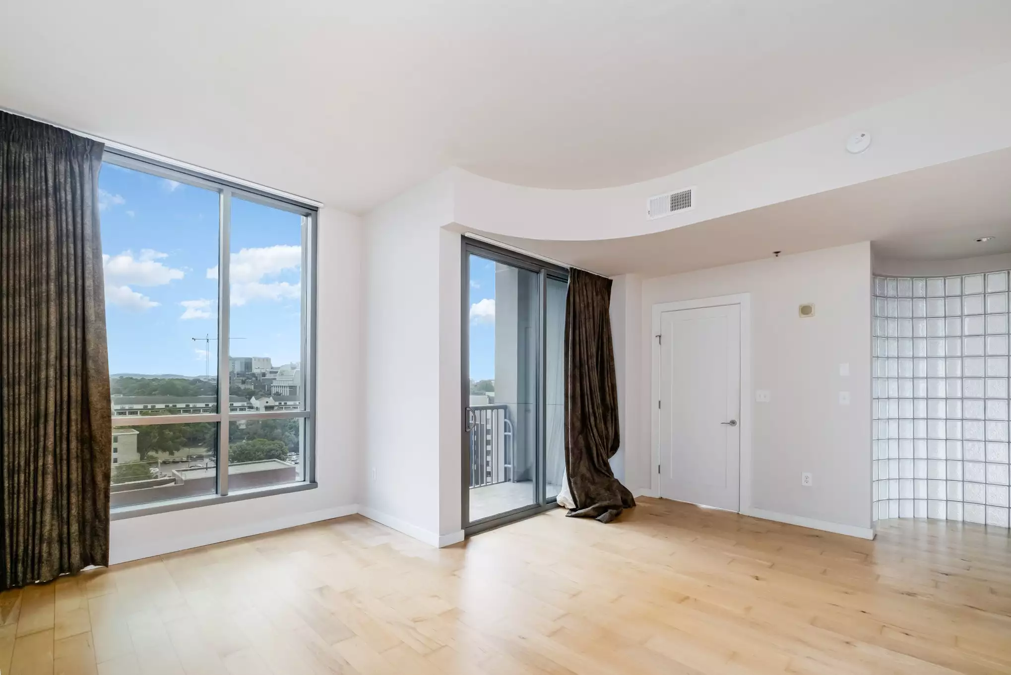 900 20th Ave, Nashville, TN  37212