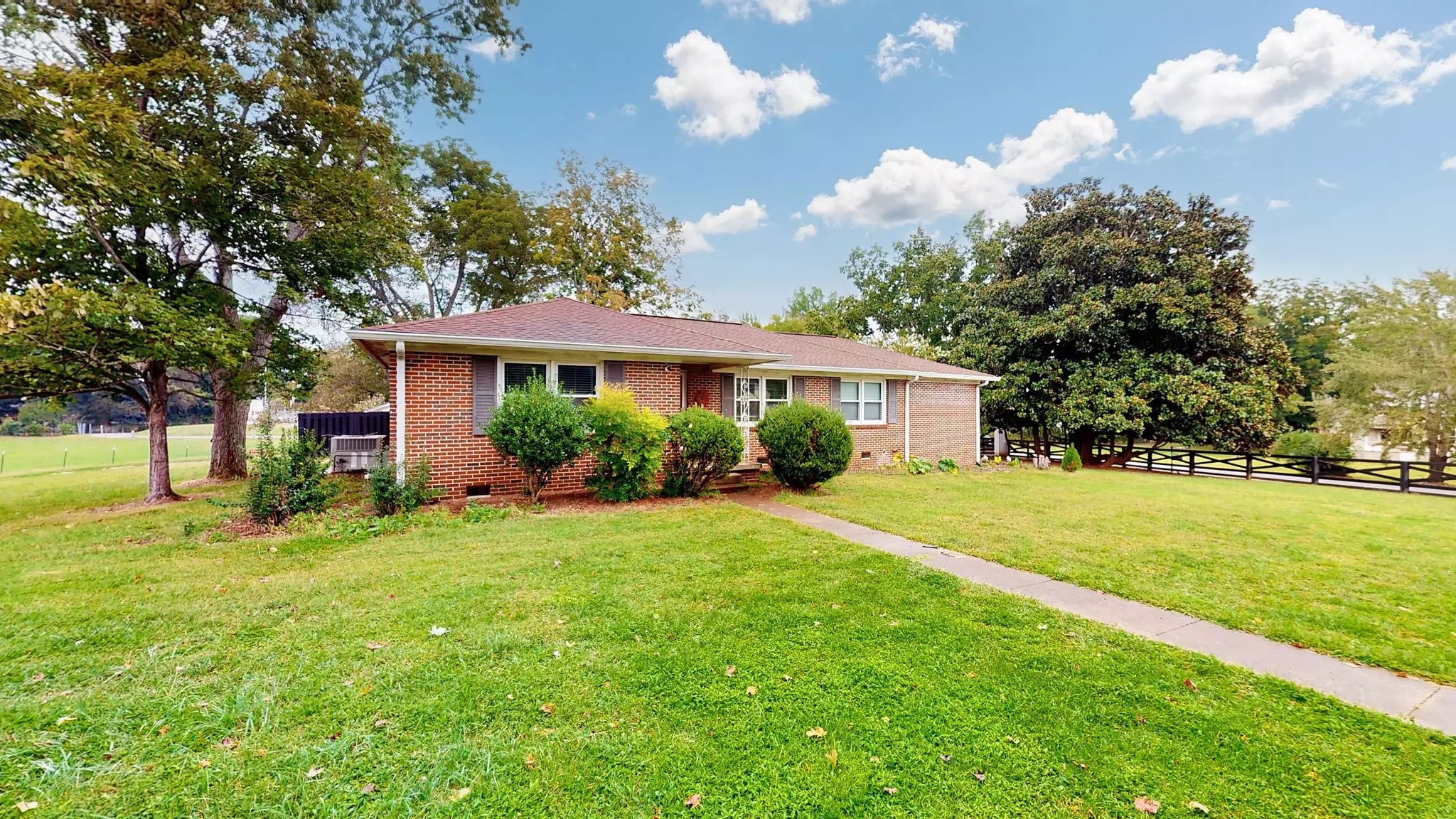 600 Lewis Ave, Shelbyville, TN  37160