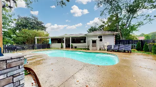 600 Lewis Ave, Shelbyville, TN  37160