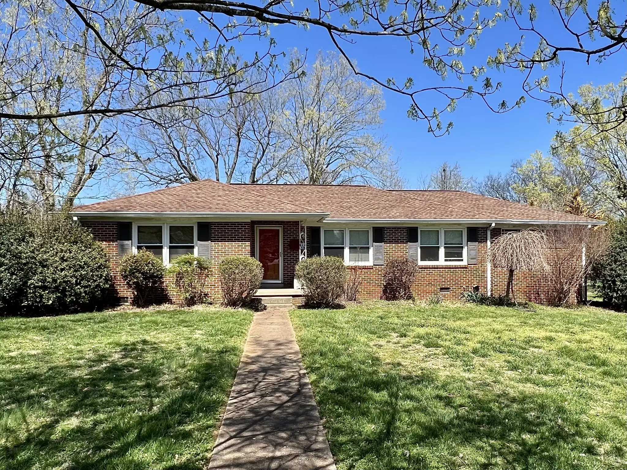 600 Lewis Ave, Shelbyville, TN  37160