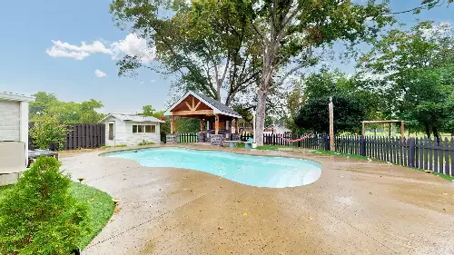 600 Lewis Ave, Shelbyville, TN  37160