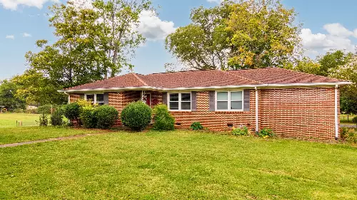 600 Lewis Ave, Shelbyville, TN  37160