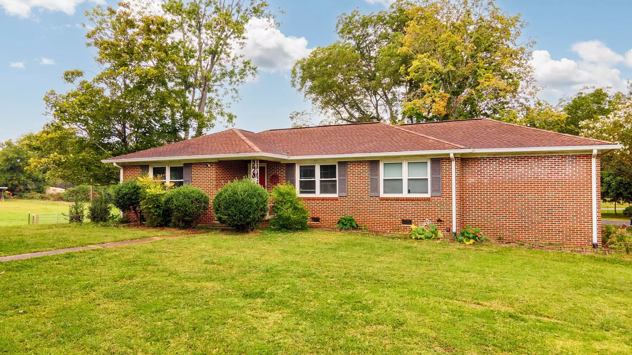 600 Lewis Ave, Shelbyville, TN  37160