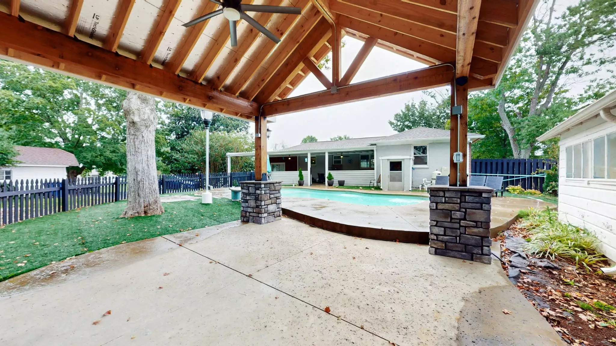 600 Lewis Ave, Shelbyville, TN  37160