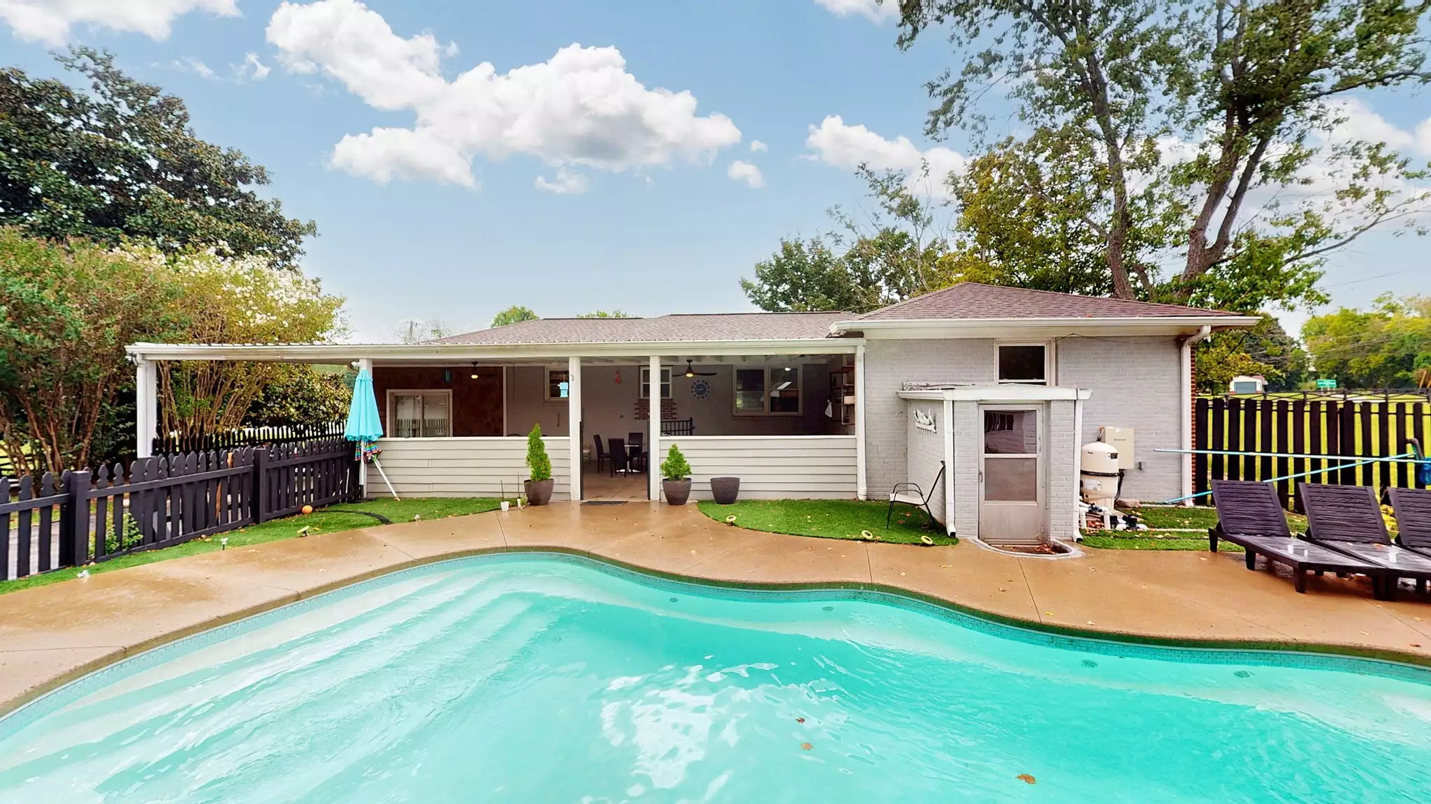 600 Lewis Ave, Shelbyville, TN  37160