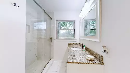 600 Lewis Ave, Shelbyville, TN  37160