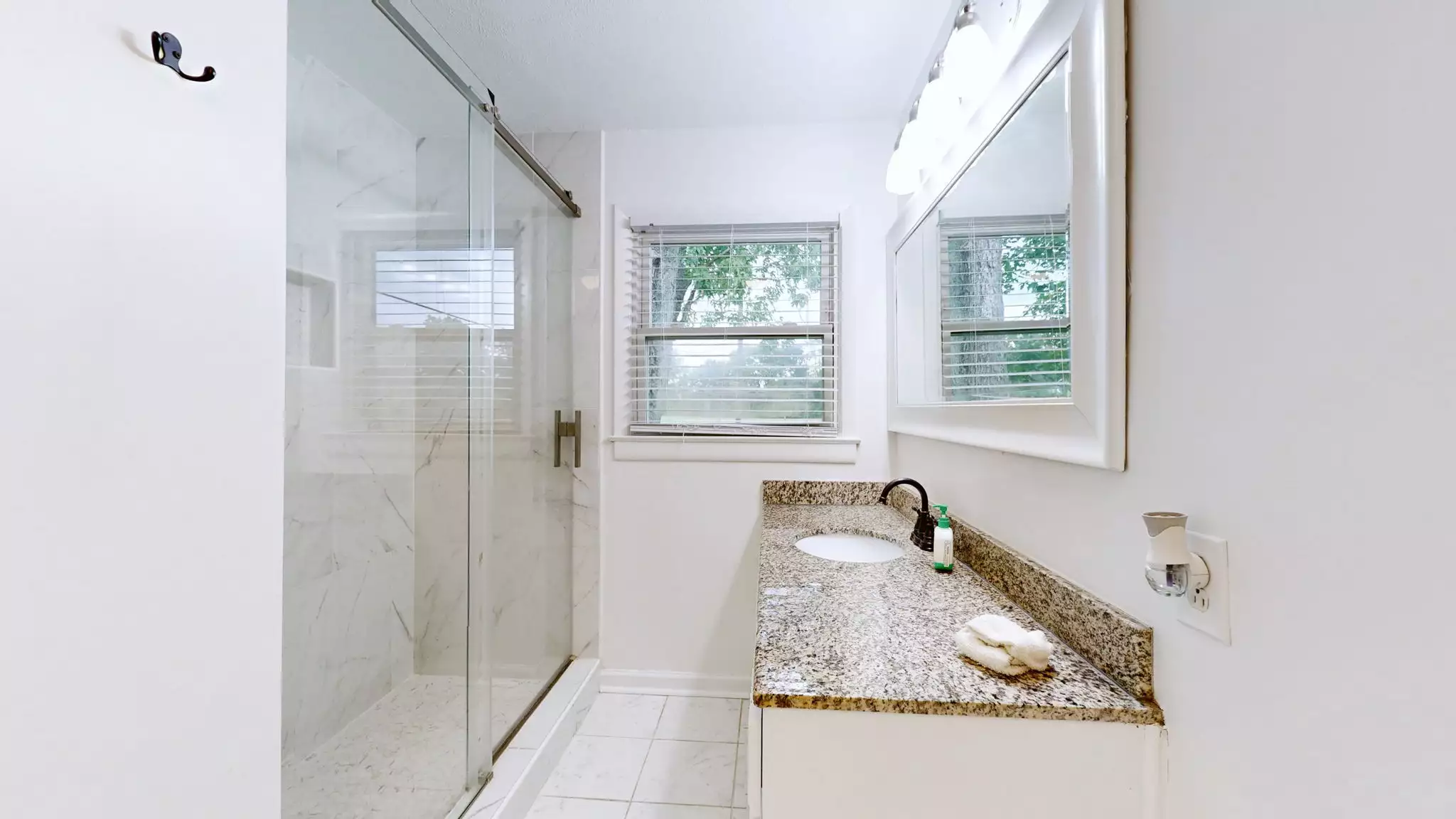 600 Lewis Ave, Shelbyville, TN  37160