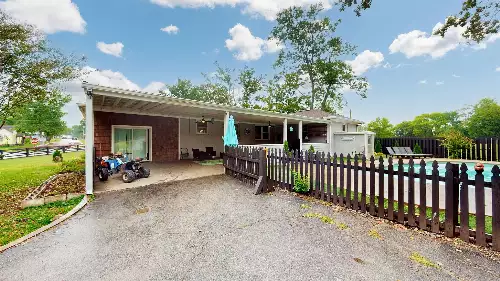 600 Lewis Ave, Shelbyville, TN  37160