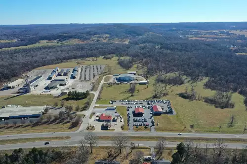 New Lawrenceburg Hwy, Mount Pleasant, TN  38474