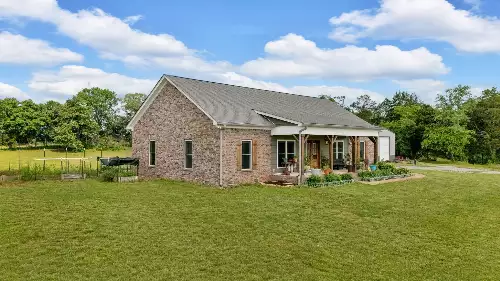 1802 Old Nashville Dirt Rd, Shelbyville, TN  37160