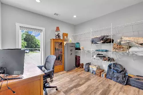 1802 Old Nashville Dirt Rd, Shelbyville, TN  37160