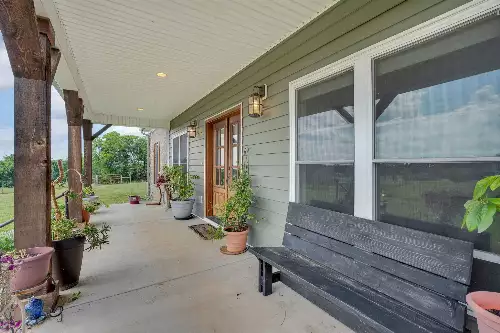 1802 Old Nashville Dirt Rd, Shelbyville, TN  37160