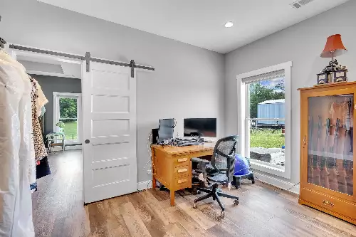 1802 Old Nashville Dirt Rd, Shelbyville, TN  37160