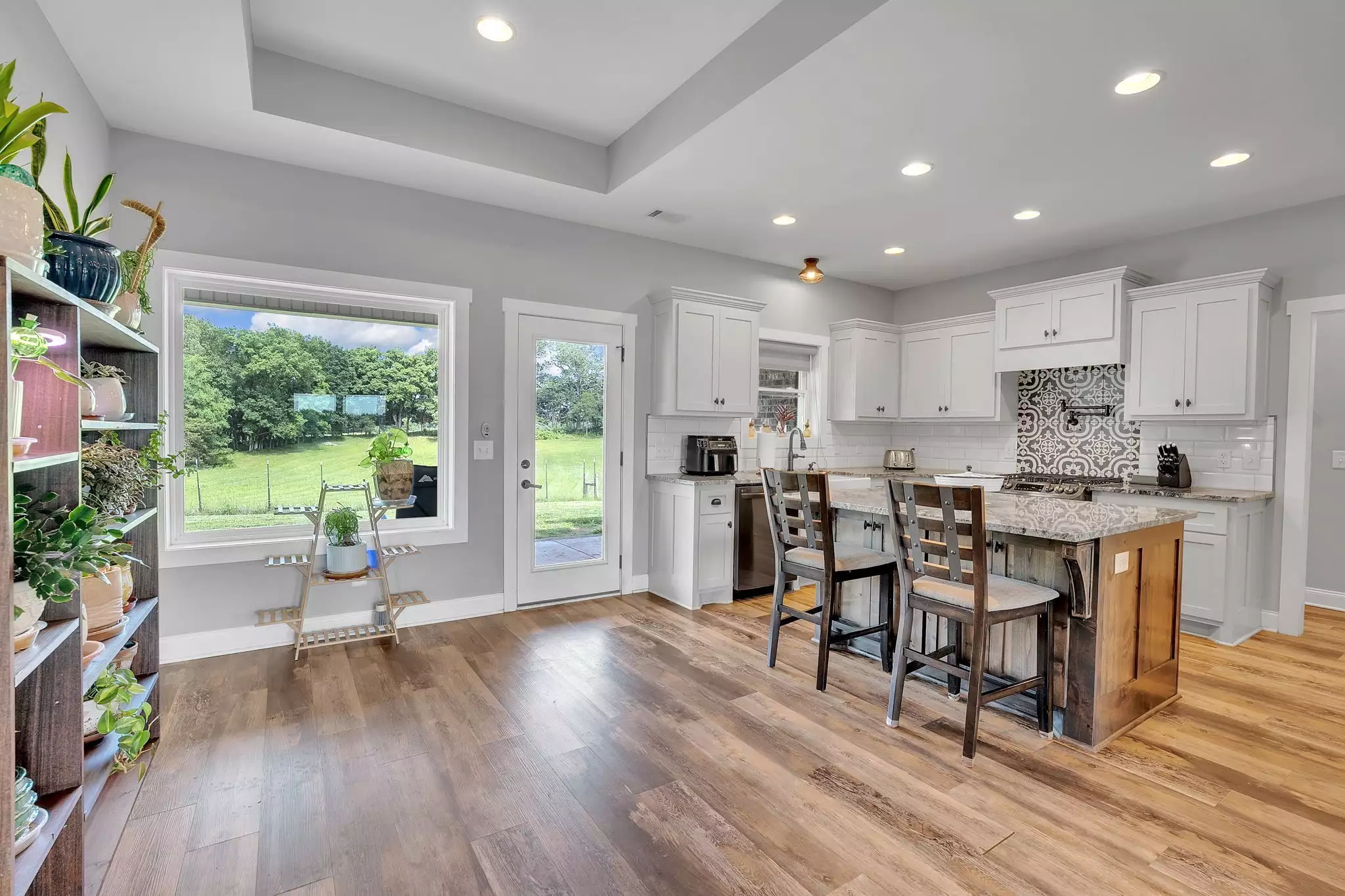 1802 Old Nashville Dirt Rd, Shelbyville, TN  37160