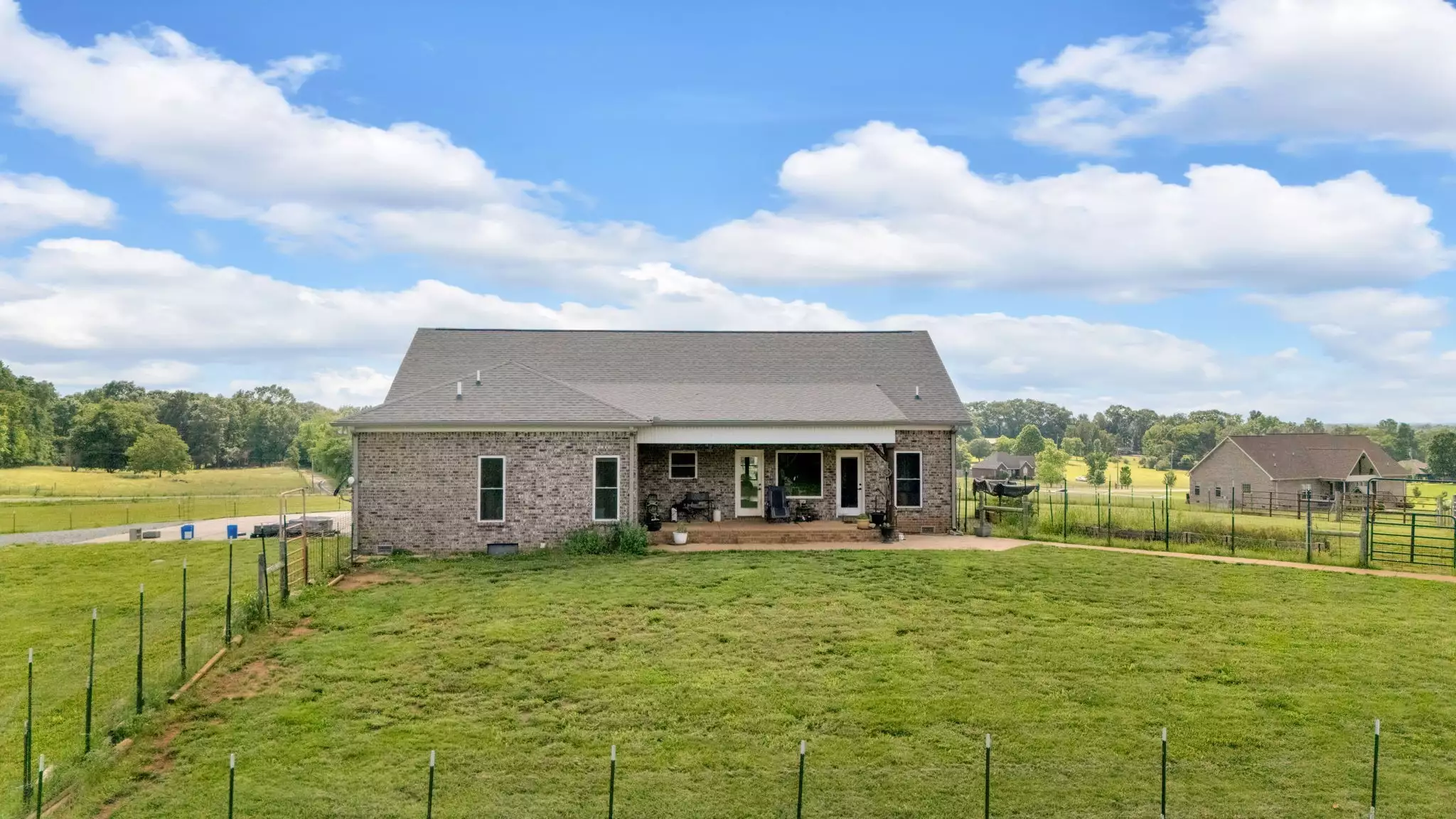 1802 Old Nashville Dirt Rd, Shelbyville, TN  37160