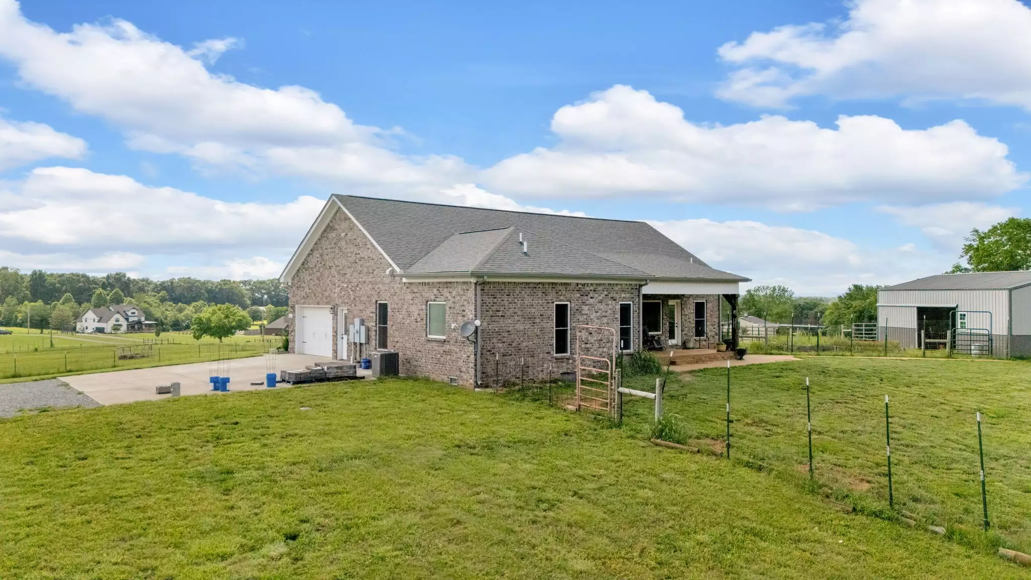 1802 Old Nashville Dirt Rd, Shelbyville, TN  37160