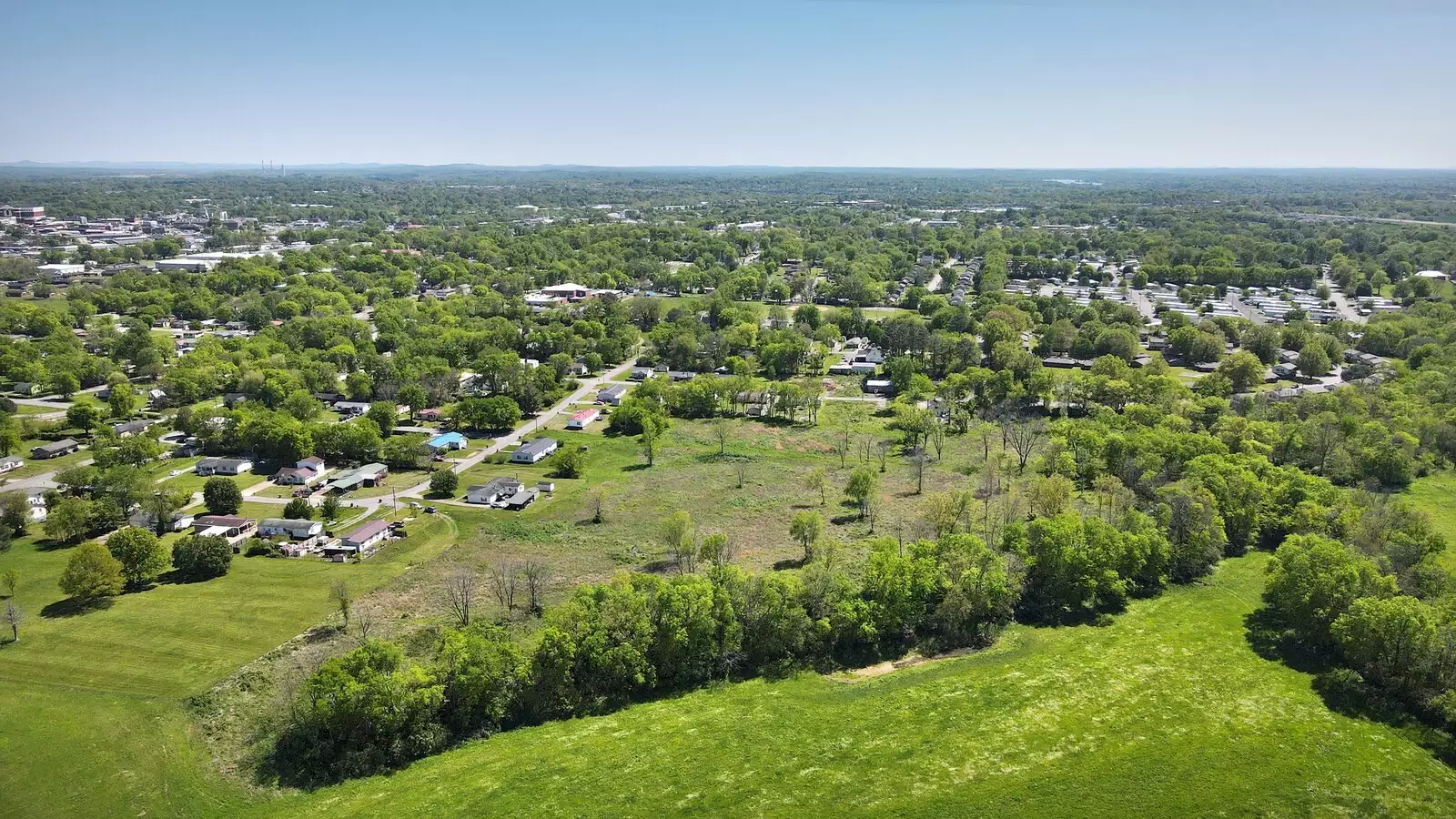 Center Street, Gallatin, TN  37066