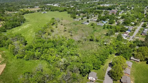 Center Street, Gallatin, TN  37066